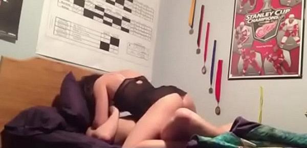  college guy fucks his girl and finishes inside